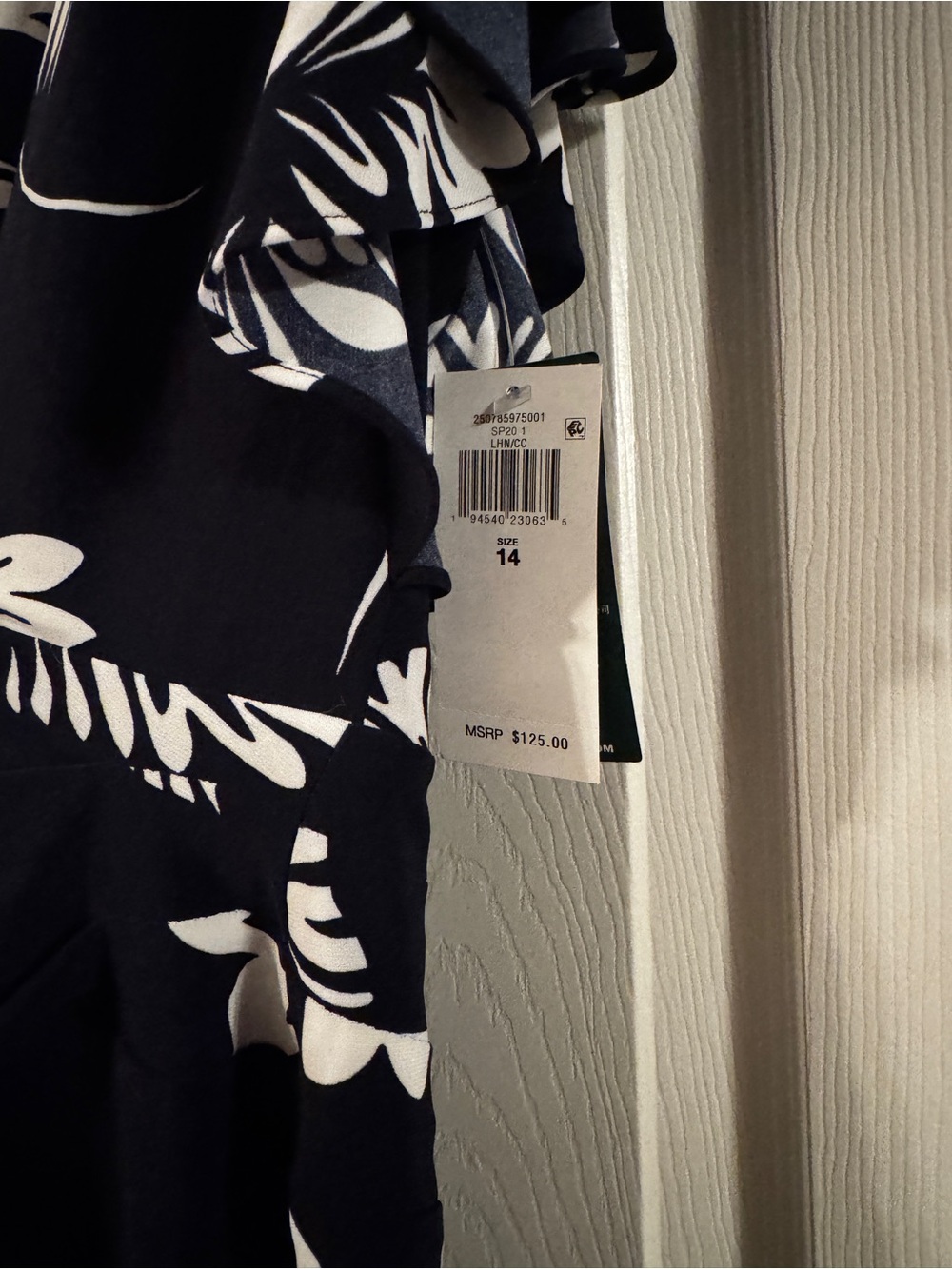 Lauren Ralph Lauren | NWT Women’s Navy and White Floral Wrap Midi Dress Size 14 - Picture 4 of 9